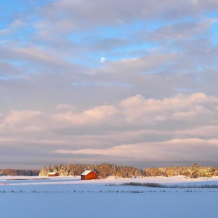 A Countryside Villa Close To Uppsala! 외부 사진