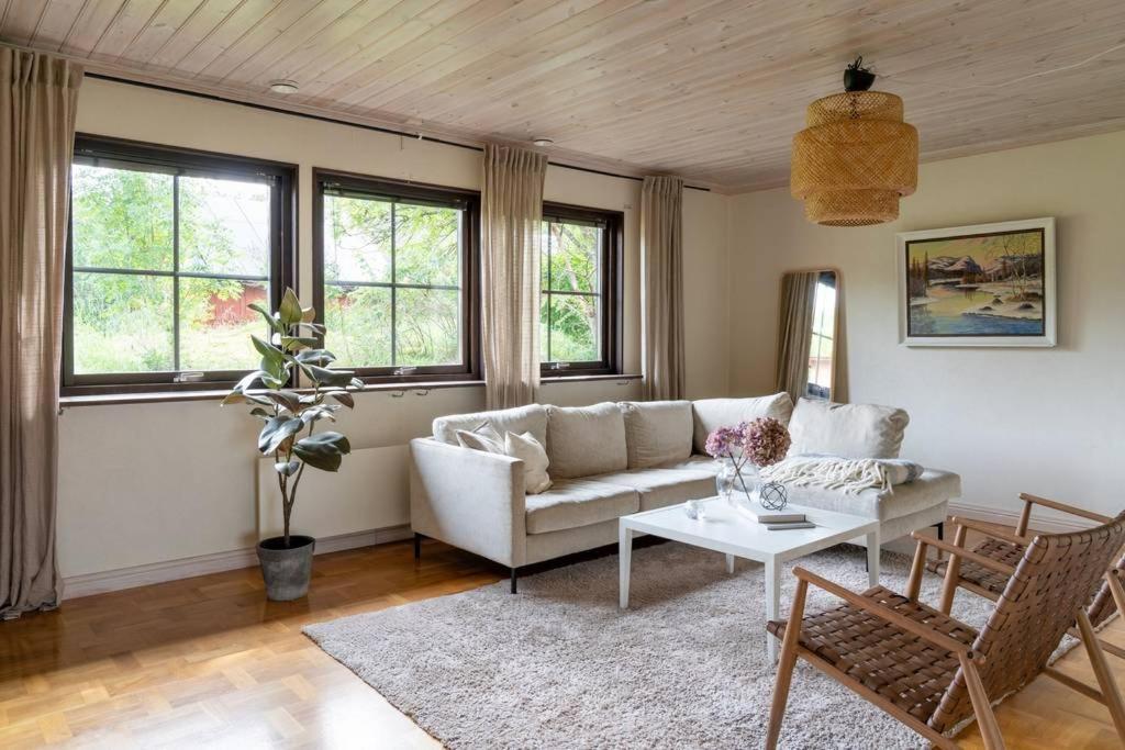 A Countryside Villa Close To Uppsala! 외부 사진